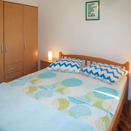 Simunica By Interhome * Maslenica