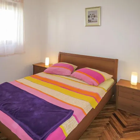 Simunica By Interhome * מסלניקה